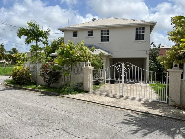 81A Durants Park | property listing page UK gallery image 1