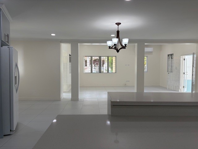 46 Reef Cresent | property listing page UK gallery image 5