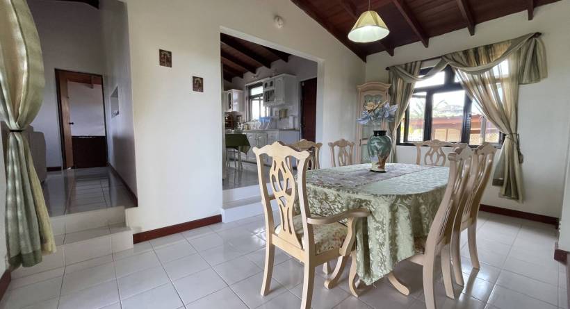 Fortescue 172 | property listing page UK gallery image 3